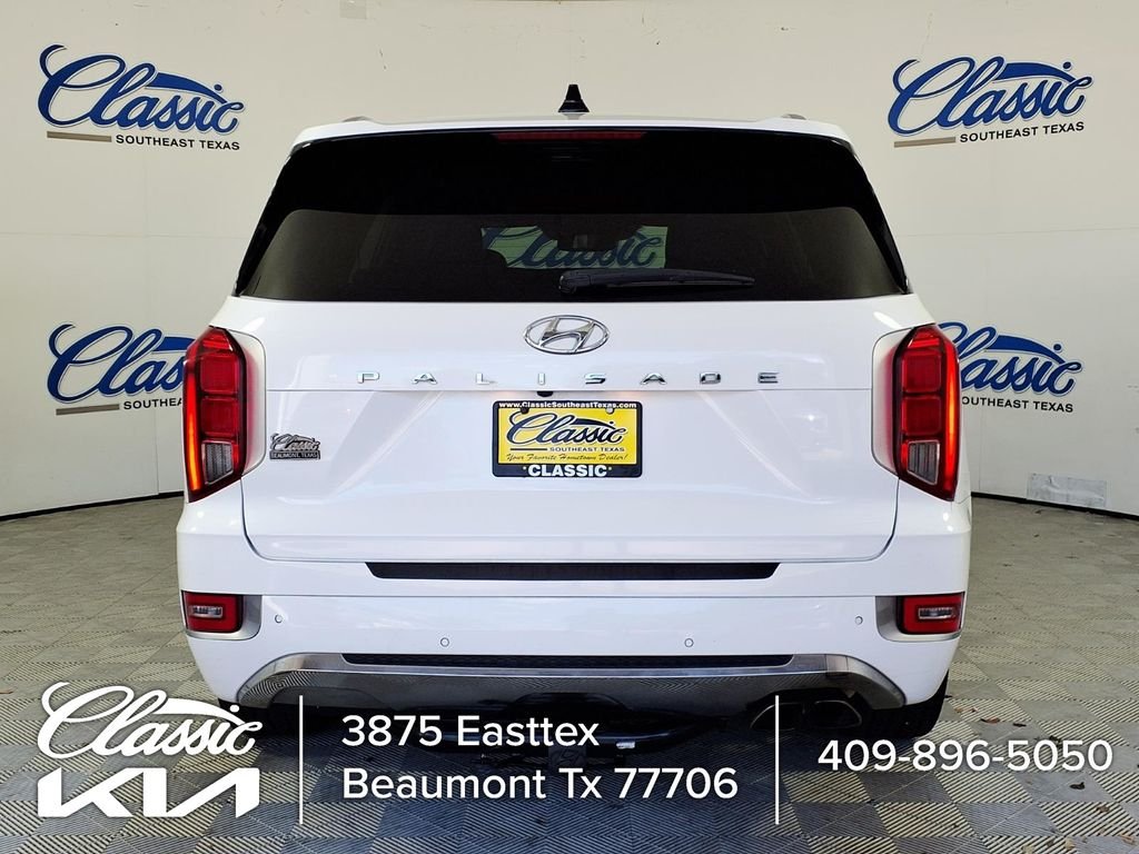Used 2020 White Hyundai Limited image 4