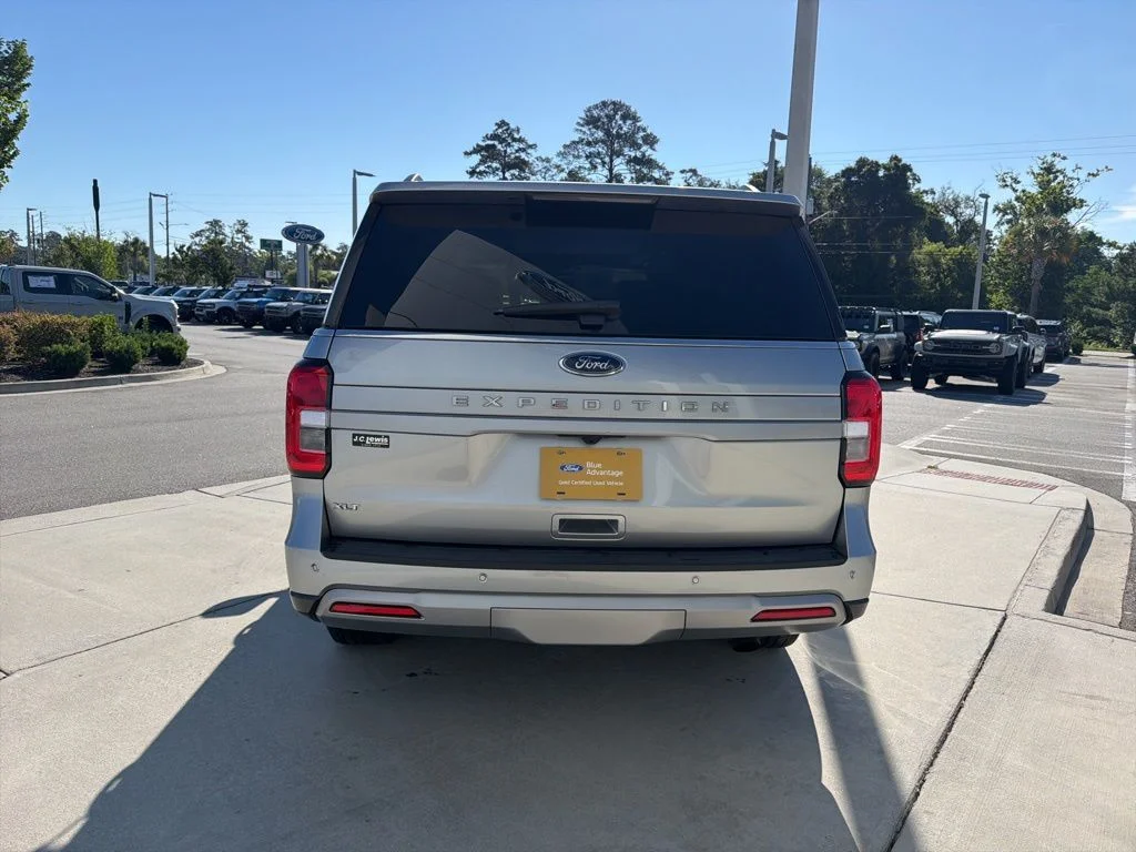 Certified Used 2022 Iconic Silver Metallic Ford XLT image 6