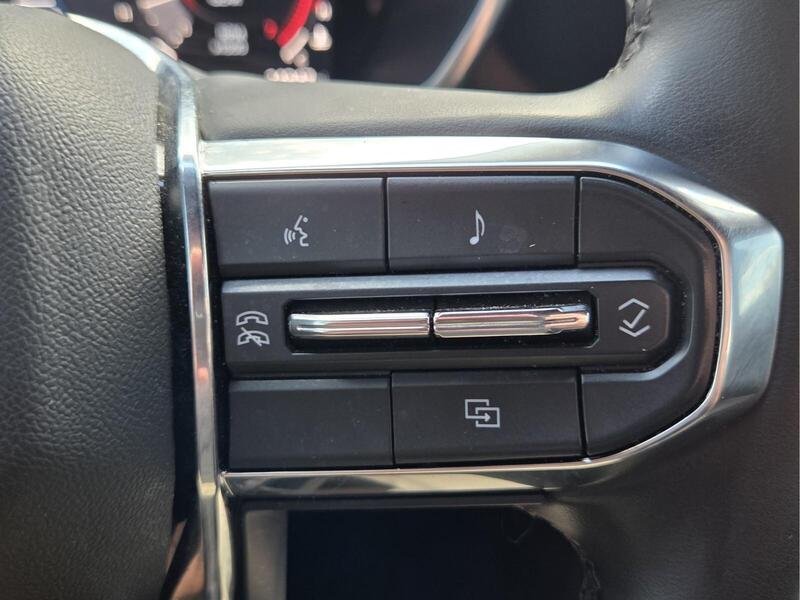 Used 2024 Summit White GMC 2WD CREW CAB ELEVATION image 32