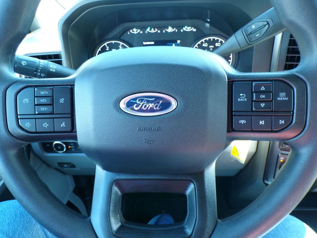 New 2026 Oxford White Ford F-250® XL image 17