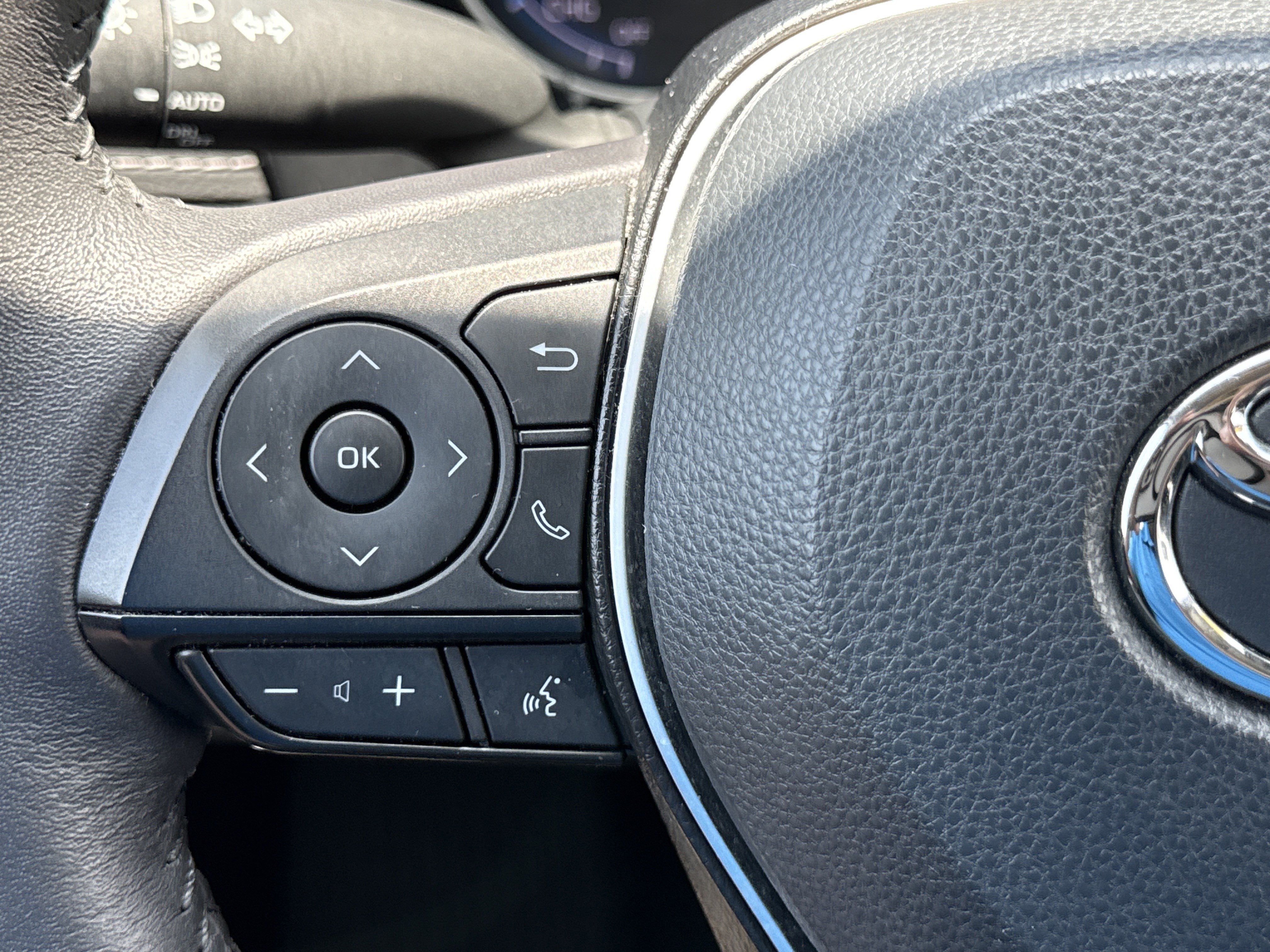 2023 Toyota RAV4 XLE - Photo 20