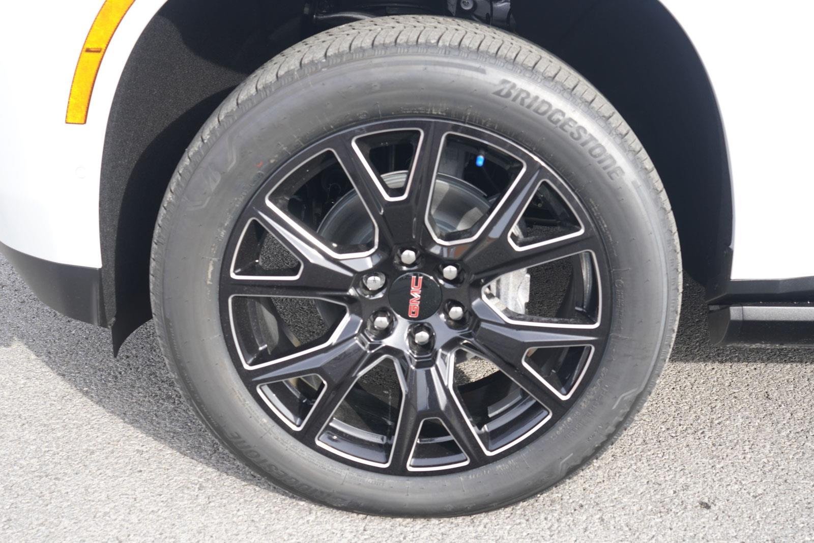 New 2026 Glacier White Tricoat GMC Denali image 10