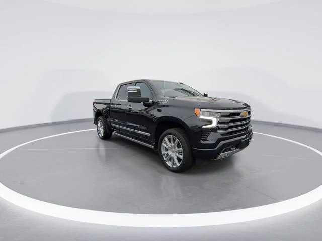 Used 2024 Gray Chevrolet High Country image 2