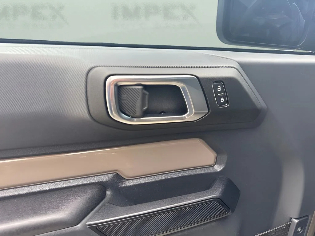 Used 2025 Gray Ford Base image 18