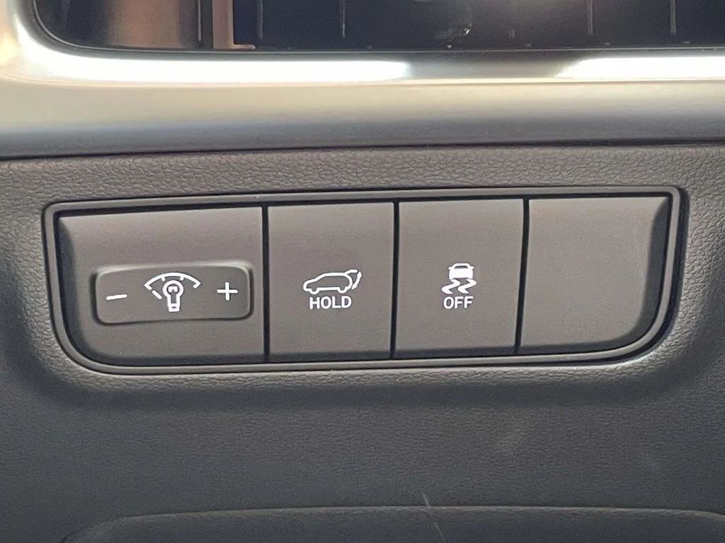 Used 2026 Red Hyundai SEL image 19