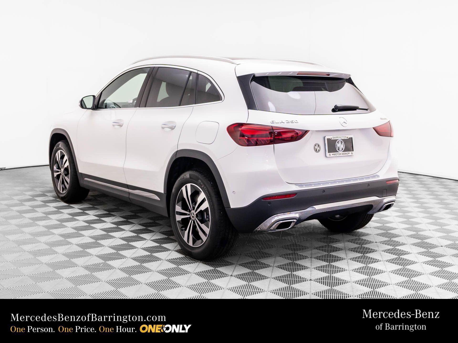 New 2026 Polar White Mercedes-Benz GLA 250 image 45