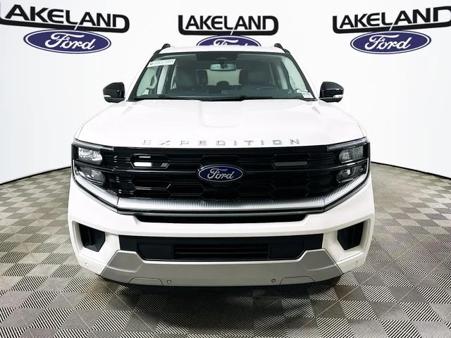 New 2026 White Ford Platinum image 8