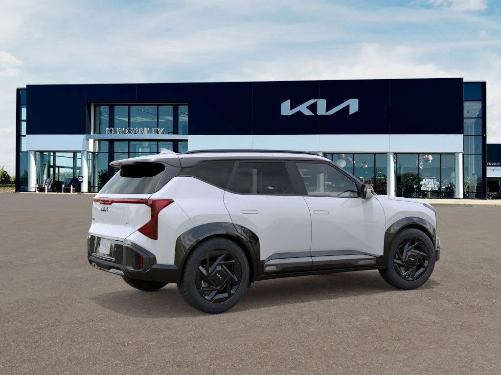 New 2027 Snow White Pearl Kia X-Line SX image 6