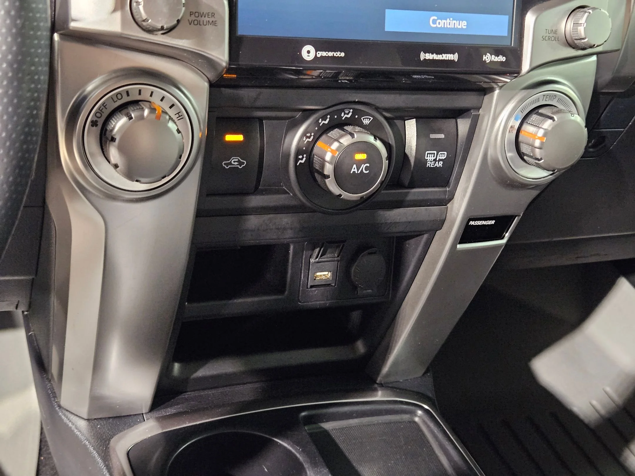 Used 2023 Magnetic Gray Metallic Toyota SR5 Premium image 32