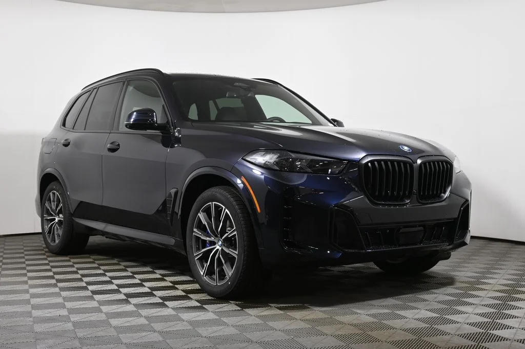 Used 2026 Black BMW xDrive50e image 9