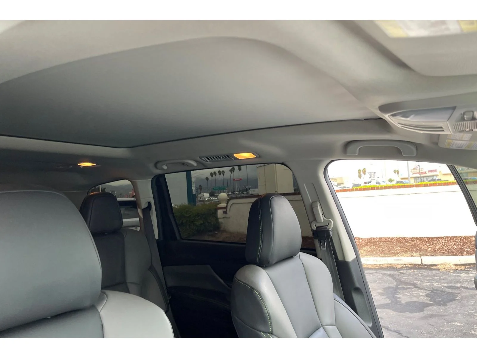 Used 2024 Magnetite Gray Metallic Subaru Onyx Edition image 21