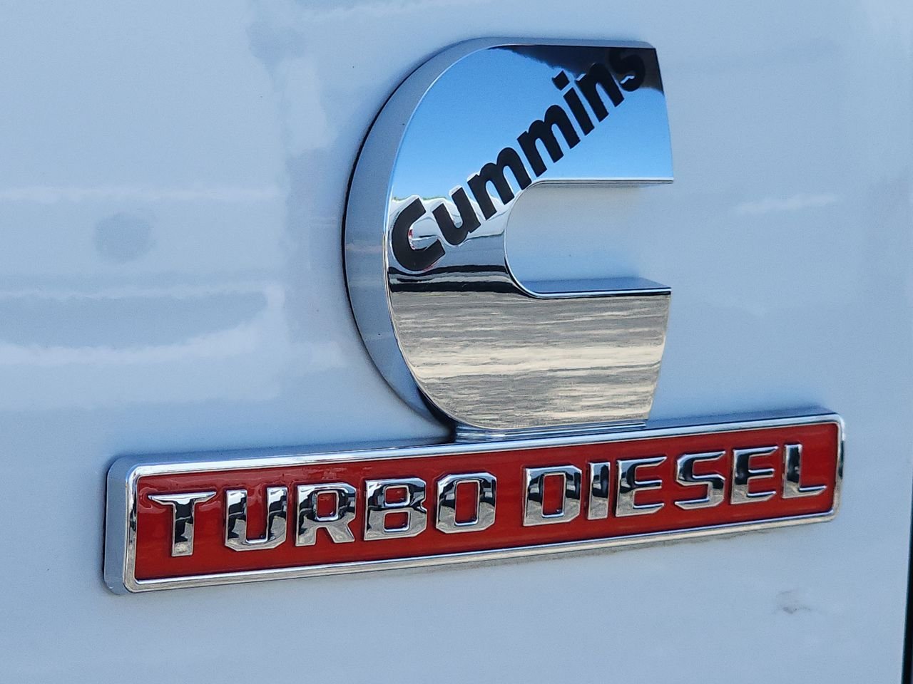 Used 2023 White Ram Big Horn image 25