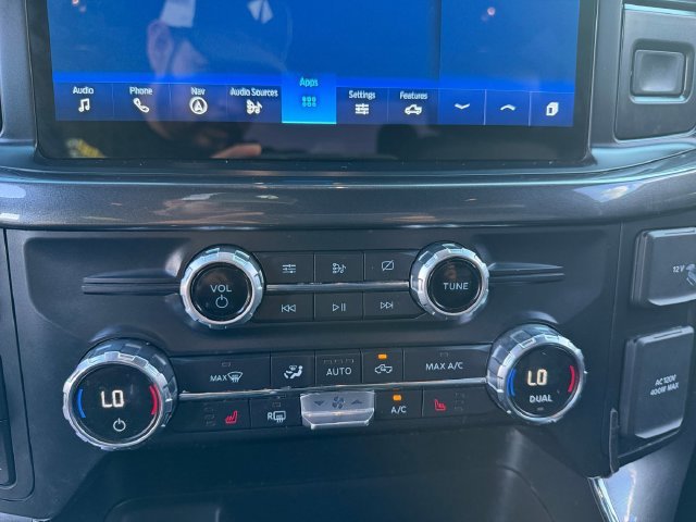 Used 2021 White Ford XLT image 4