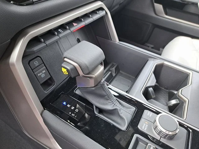 2026 Toyota Tundra Limited - Photo 13