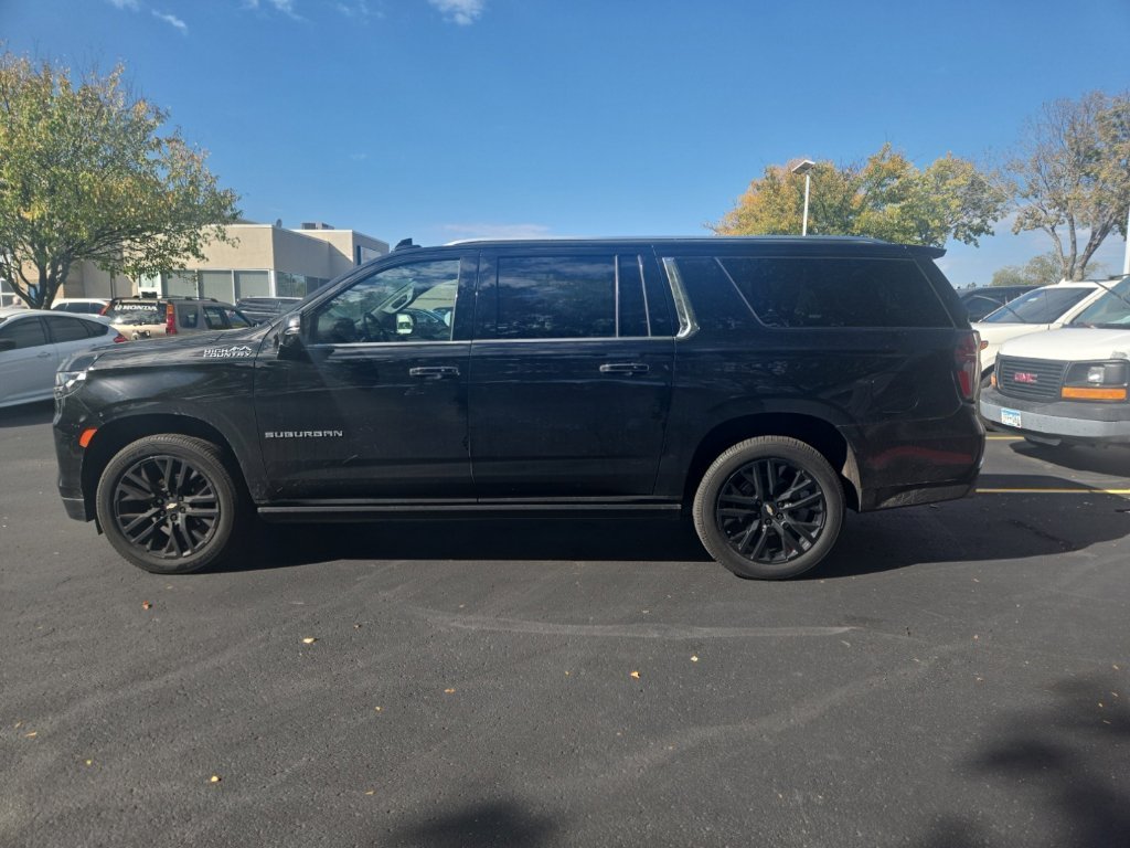 Used 2023 Black Chevrolet High Country image 6