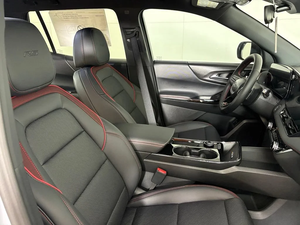 New 2027 Polar White Tricoat Chevrolet RS image 20