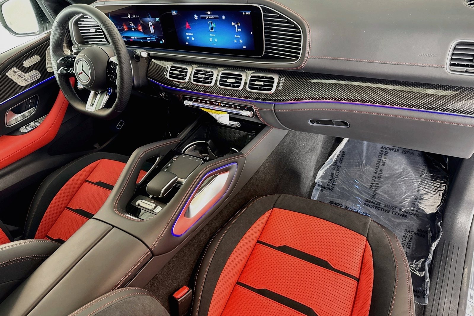 New 2026 MANUFAKTUR Moonlight White Metallic Mercedes-Benz AMG® GLE 63 S image 27