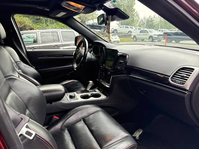 Used 2020 Velvet Red Pearlcoat Jeep Trailhawk image 9