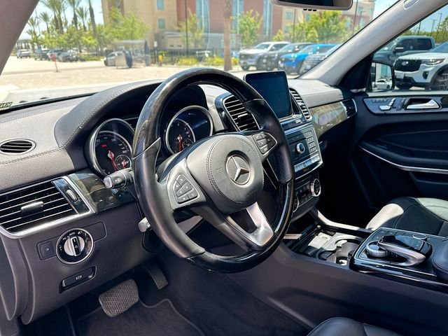 Used 2018  Mercedes-Benz GLS 550 image 9