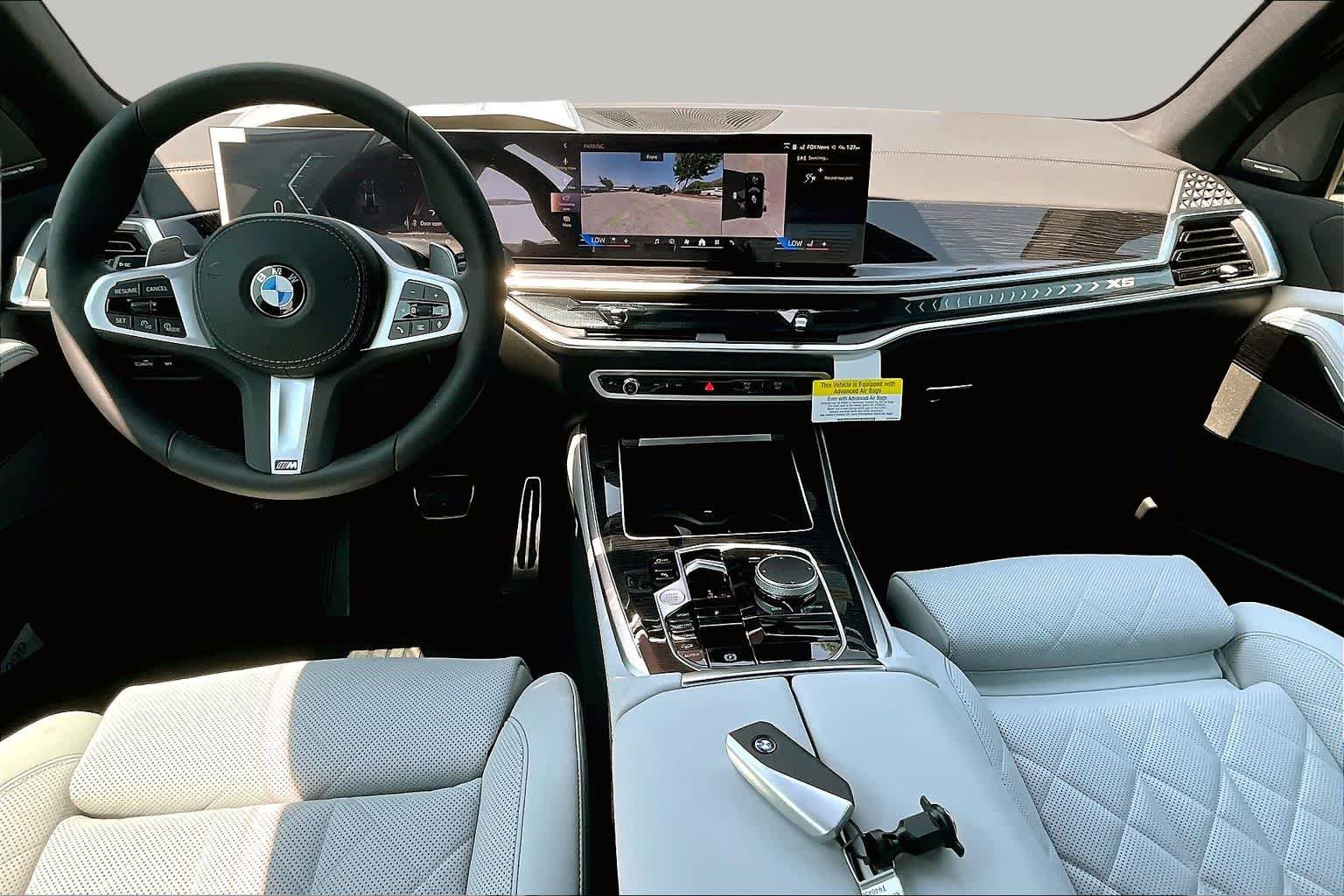 New 2026 Carbon Black Metallic BMW xDrive40i image 5