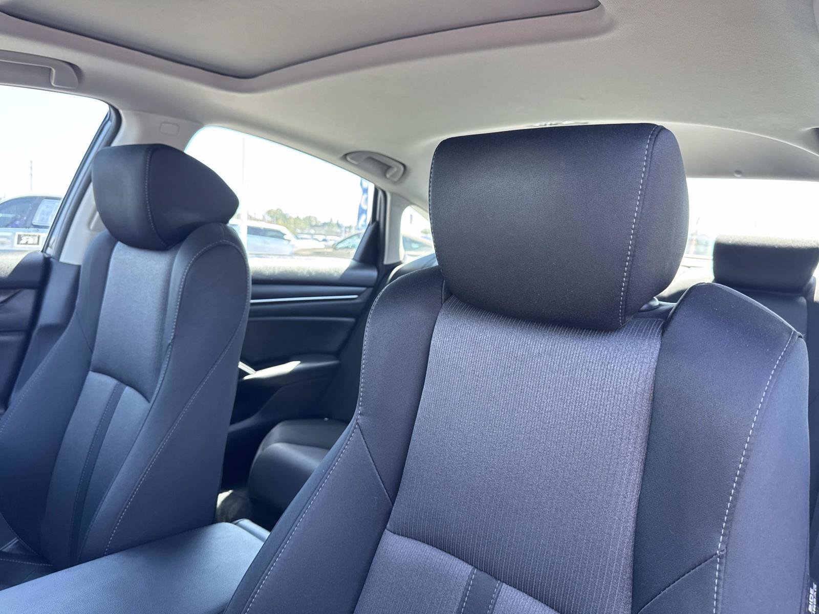 2021 Honda Accord Hybrid EX - Photo 26