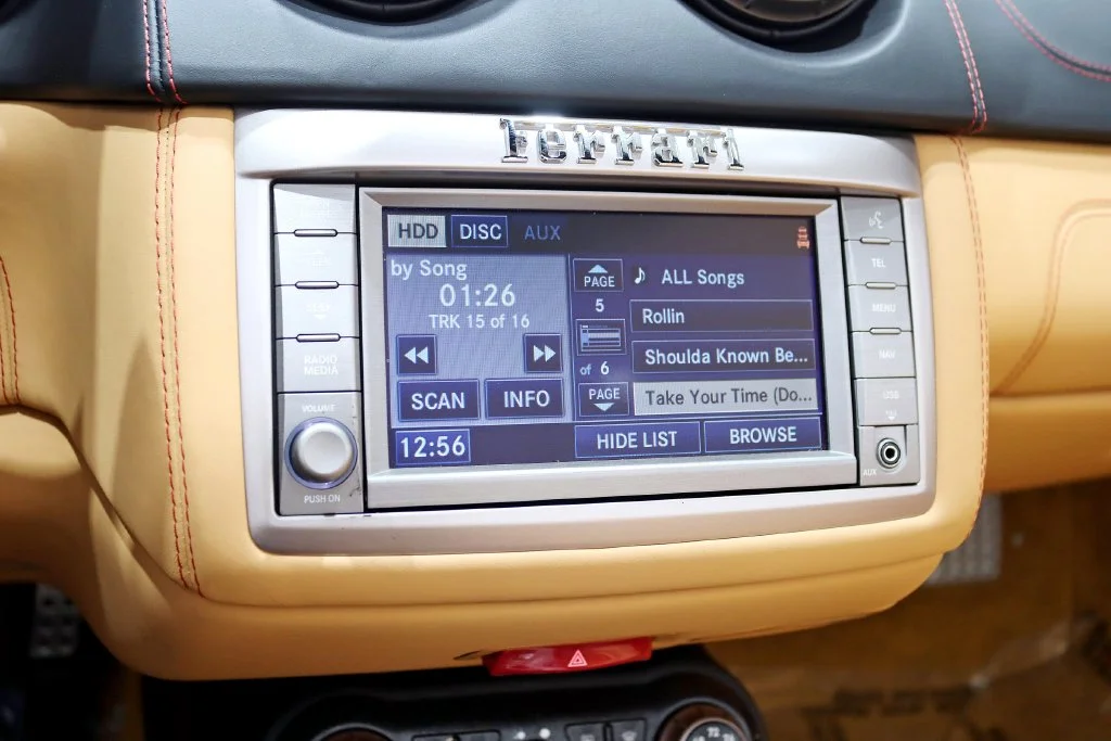 Used 2012 Red Ferrari Base image 20