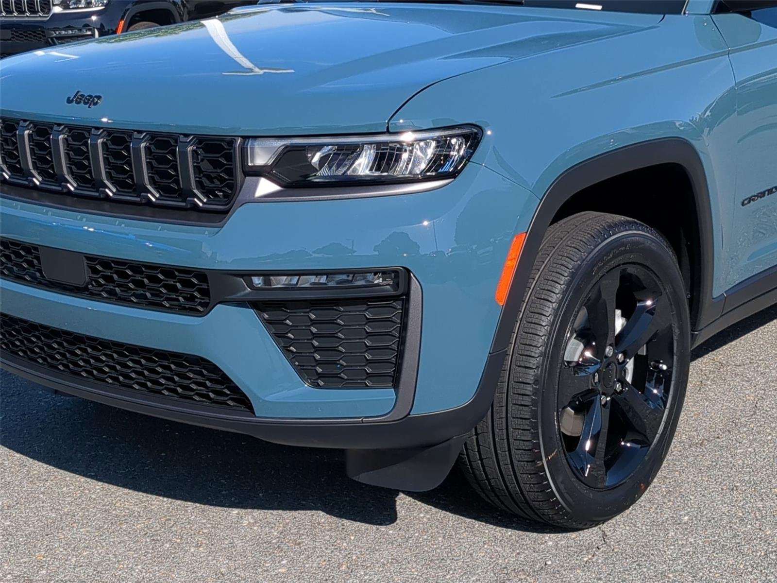 New 2026 Steel Blue Exterior Paint Jeep Limited image 9