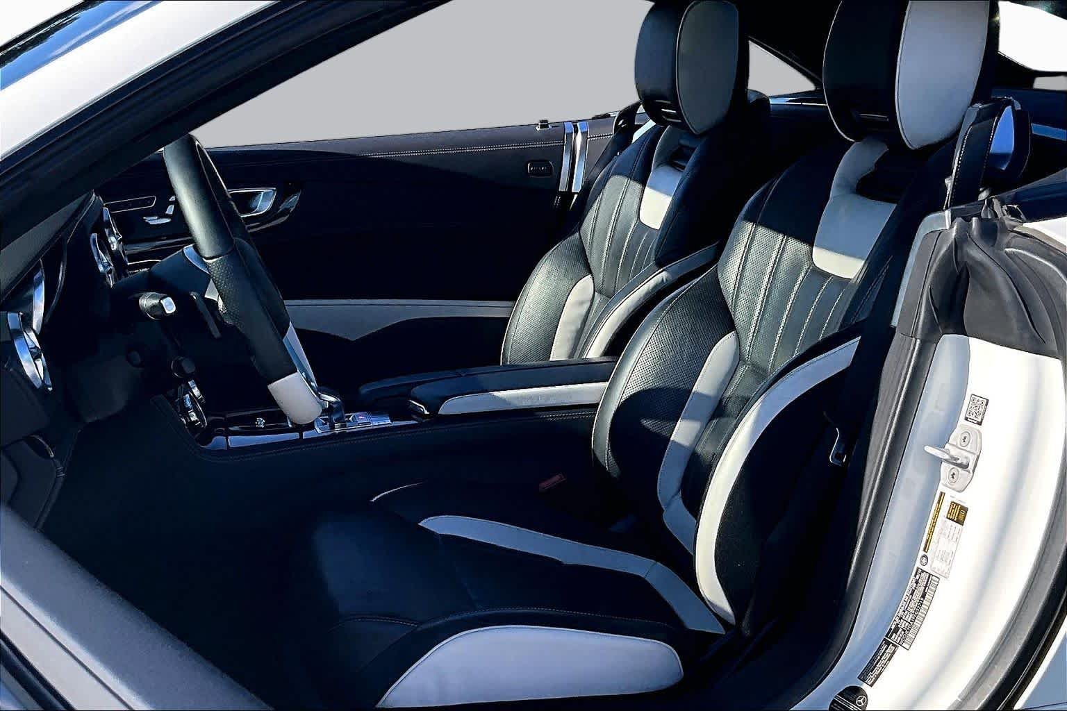 Used 2015 designo Diamond White Metallic Mercedes-Benz SL 550 image 8