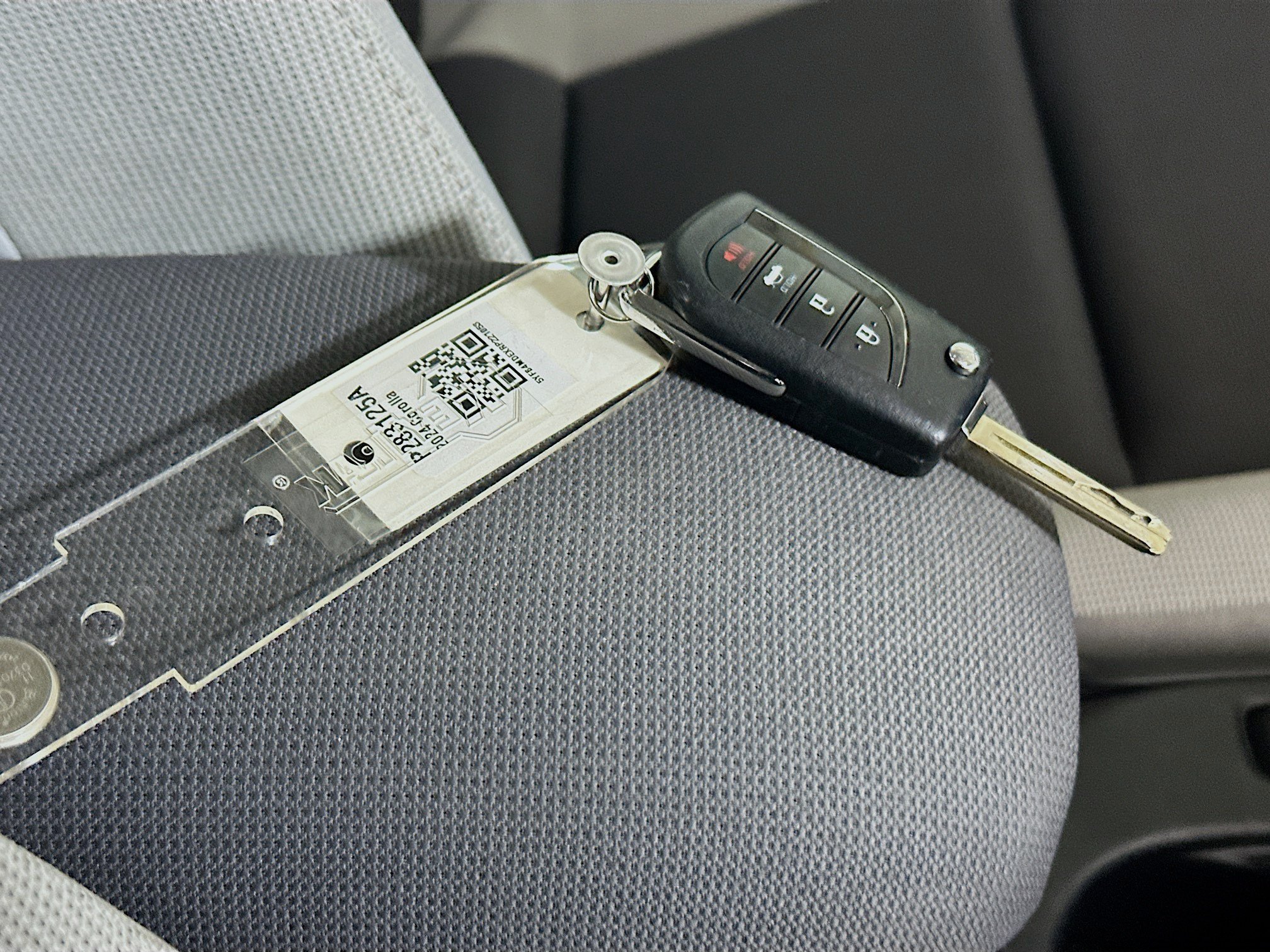 Used 2024 Ice Toyota LE image 32