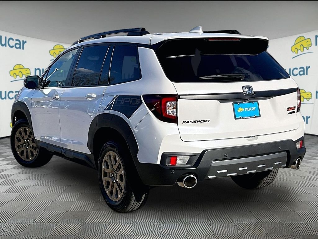 Used 2023 White Honda TrailSport image 4