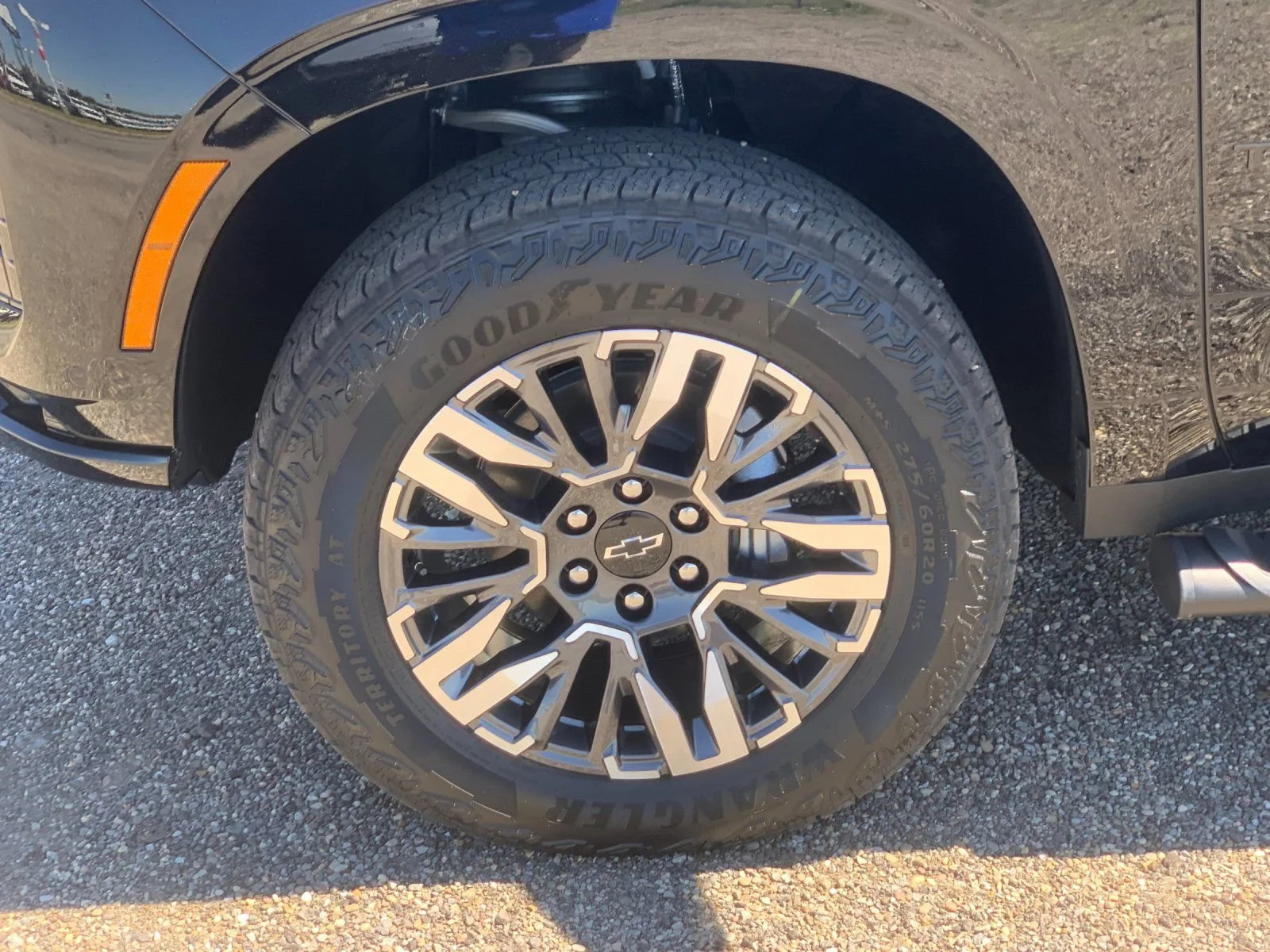 New 2026 Black Chevrolet Z71 image 31