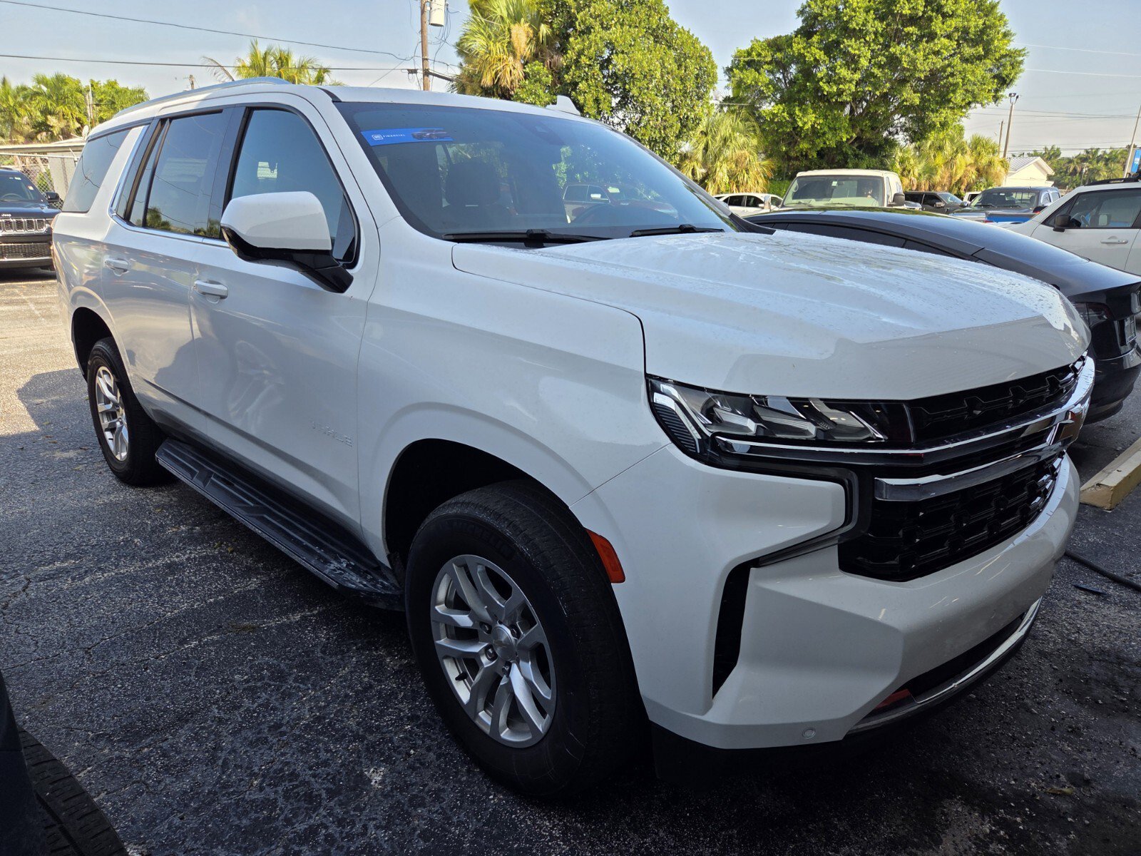 Used 2022 Summit White Chevrolet LS image 2