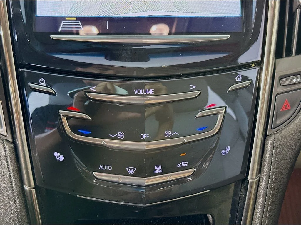 Used 2018 Gray Cadillac 2.0L Turbo Luxury image 17