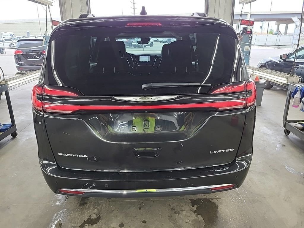 Used 2023 Black Chrysler Limited image 12