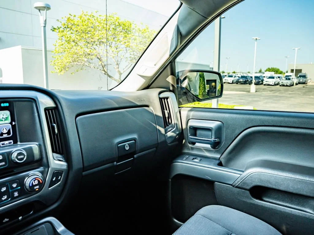 Used 2017 Black Chevrolet LT image 28