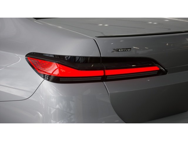 New 2026 Brooklyn Grey Metallic BMW 750e xDrive image 8