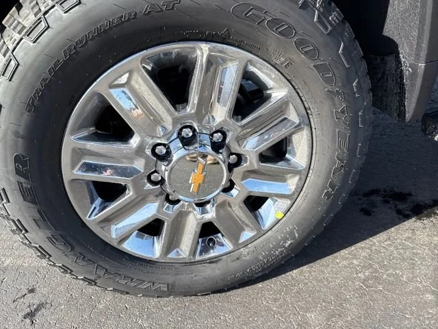 New 2026 Sterling Gray Metallic Chevrolet High Country image 30