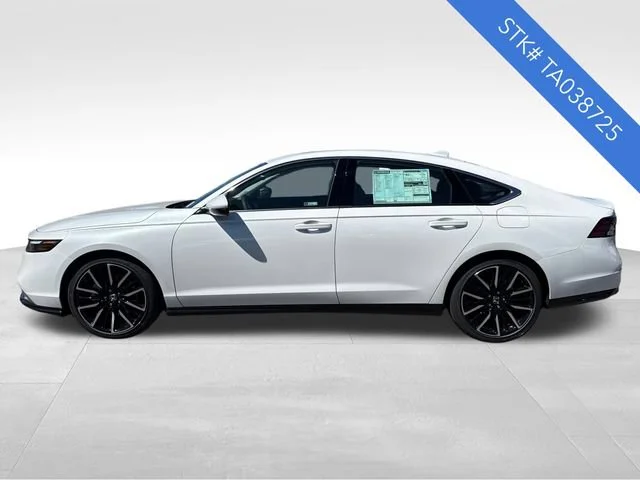 New 2026 Platinum White Pearl Honda Touring image 4