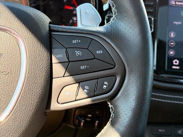Used 2022 White Knuckle Clearcoat Dodge SRT 392 image 18