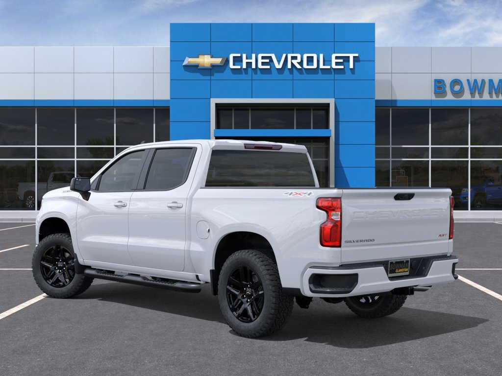 New 2026 Summit White Chevrolet RST image 3