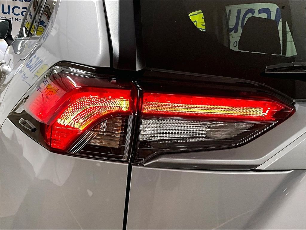 Used 2025 Silver Toyota XLE image 31