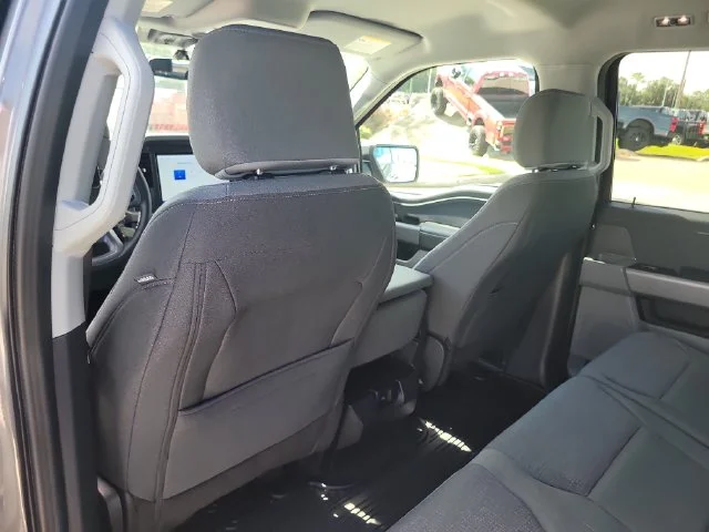 Used 2025 Gray Ford XLT image 12