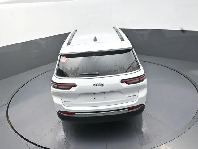 New 2026 Bright White Clear-Coat Exterior Paint Jeep Limited image 16