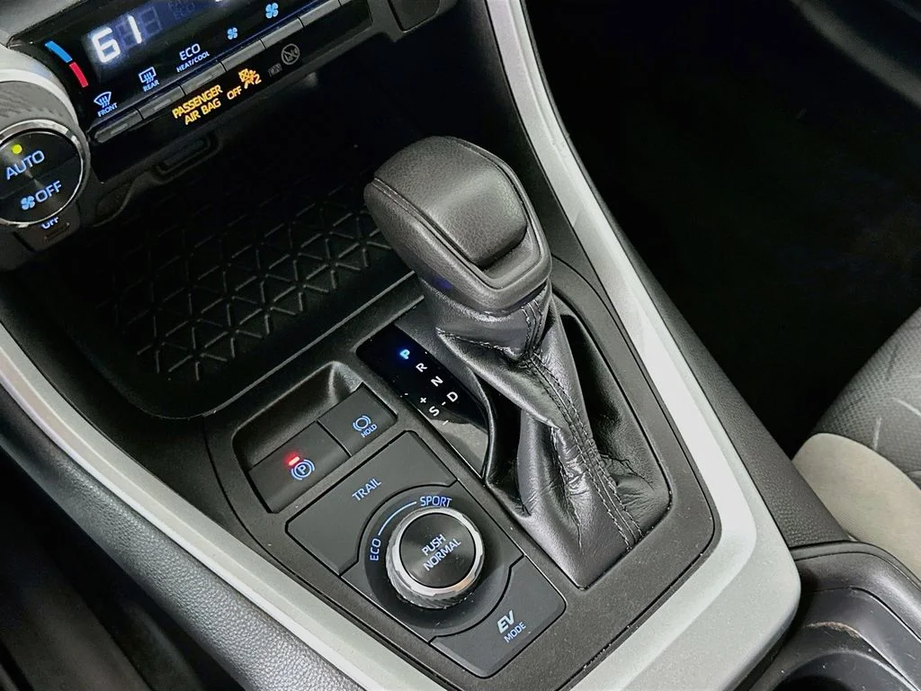 Used 2021 Pearl Toyota XLE image 18
