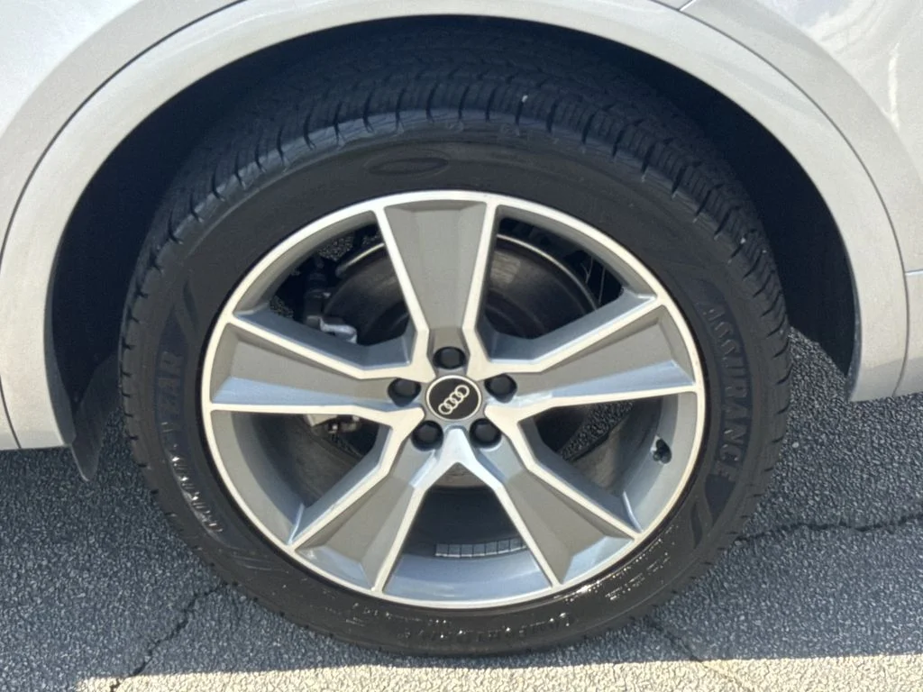 Used 2025 Silver Audi 45 S line Premium image 19