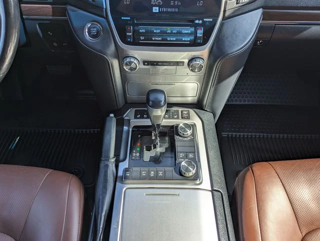 Used 2020 Blizzard Pearl Toyota Base image 20
