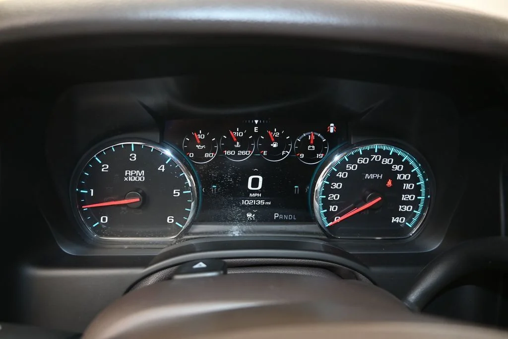 Used 2019 Gray GMC Denali image 23