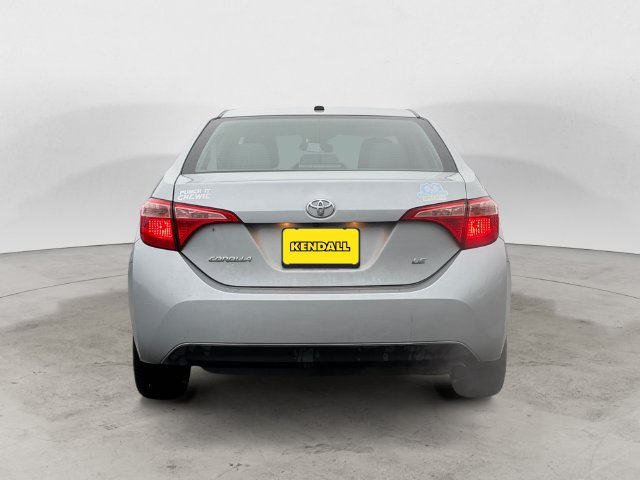 Used 2018 Silver Toyota LE image 6
