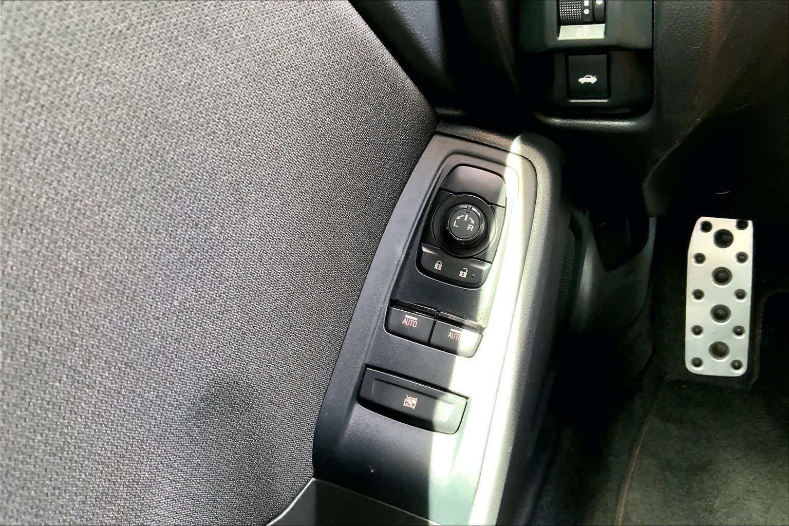 Used 2023 Magnetite Gray Metallic Subaru Premium image 27