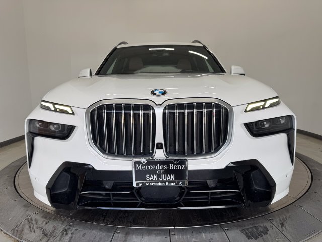 Used 2023 Mineral White Metallic BMW xDrive40i image 14